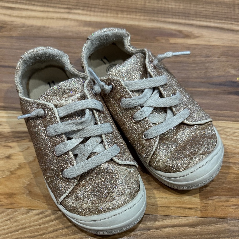 Wonder Nation Glittery Gold Kids Sneakers